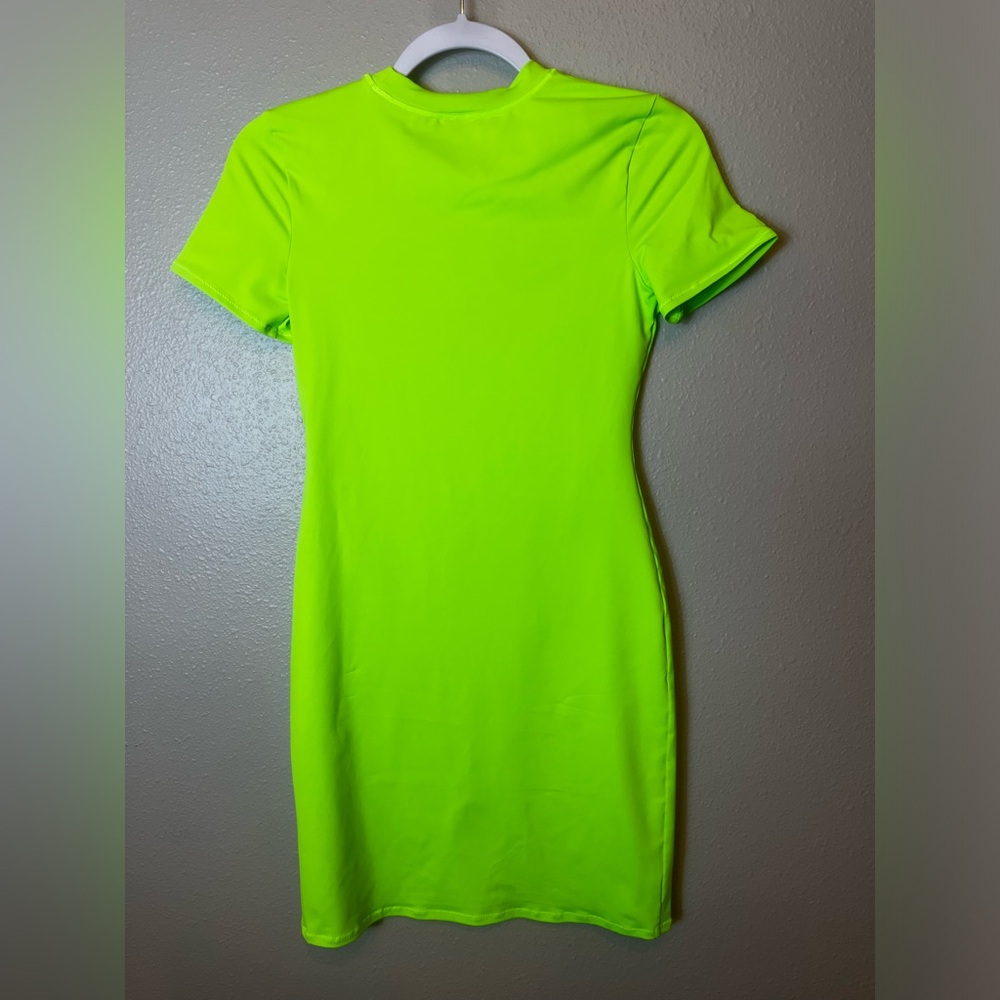 SKIMS Signature Swim Tee Shirt Dress in Neon Size M - Picture 8 of 8